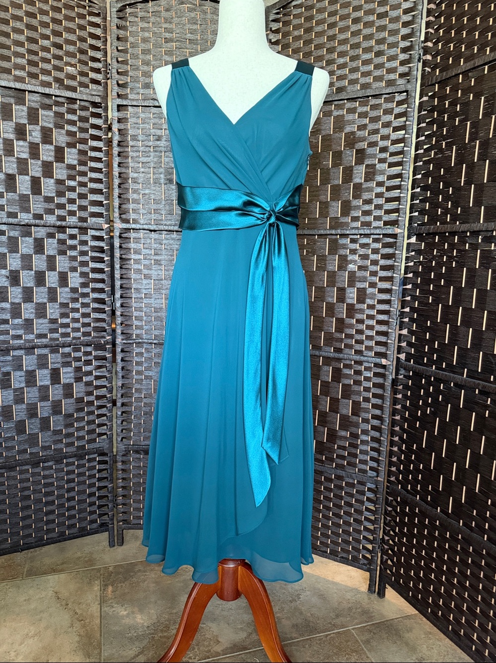 Evan Picone Teal Sleeveless Midi Dress